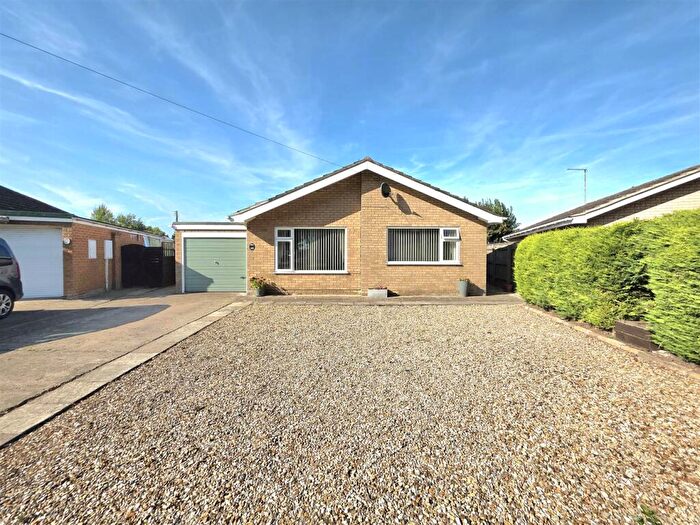 2 Bedroom Detached Bungalow For Sale In Ashby Gardens, Moulton, PE12
