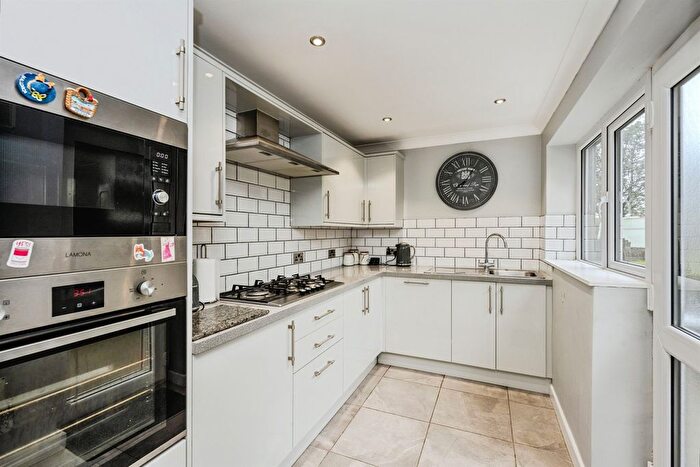 3 Bedroom Terraced House For Sale In Pengwern Road, Clase, Swansea, SA6