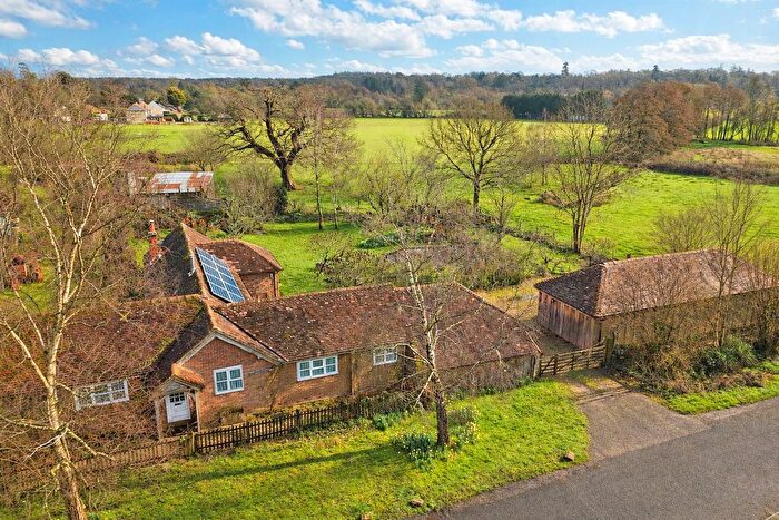 4 Bedroom Bungalow For Sale In Pinkney Lane, Lyndhurst, SO43