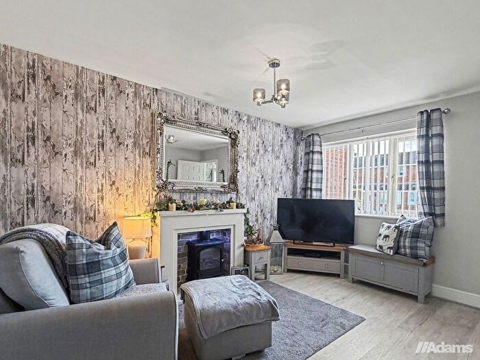 3 Bedroom Semi-Detached House For Sale In Chedworth Drive, Widnes, Cheshire, WA8