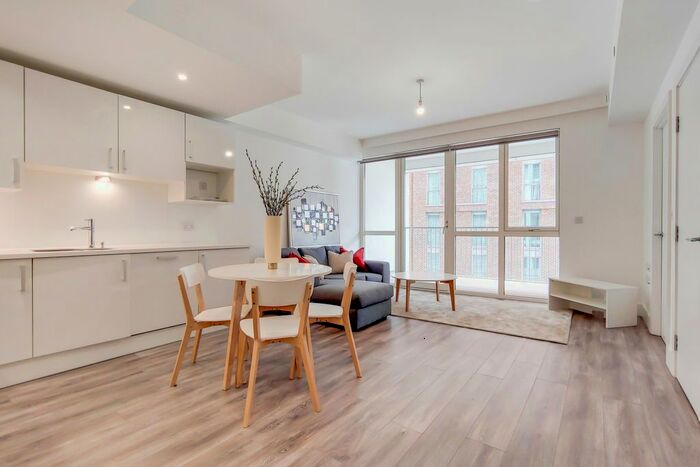 1 Bedroom Flat To Rent In Argo Apartments, Silvertown Way, London, London, E16
