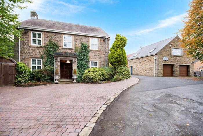 5 Bedroom Detached House For Sale In Droppingwell Road, Kimberworth, Rotherham, S61