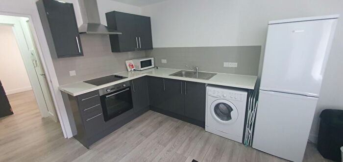 1 Bedroom Flat To Rent In Flat, Minny Street, CF24