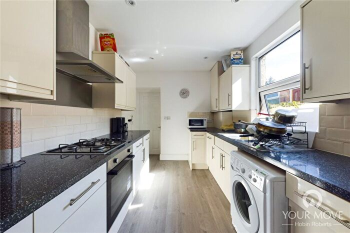 4 Bedroom House To Rent In Shelley Street, Northampton, NN2