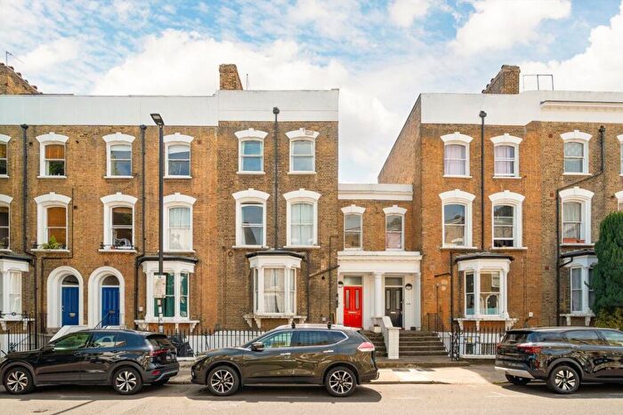 2 Bedroom Flat For Sale In Grosvenor Avenue, Highbury, N5