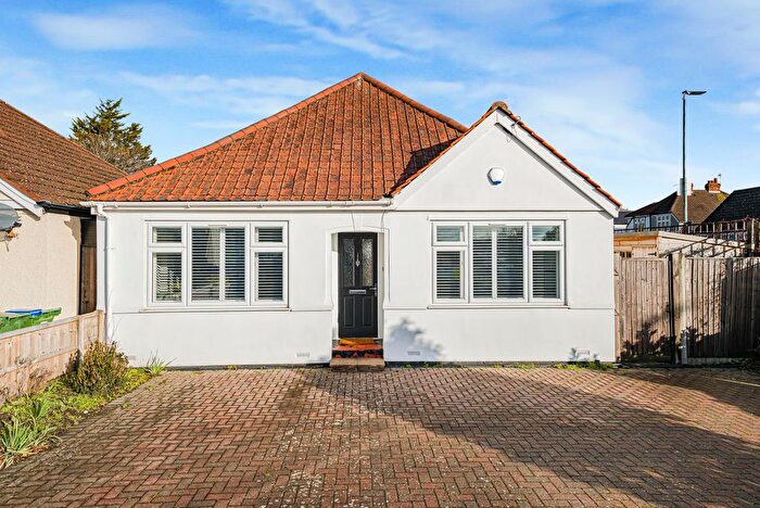 2 Bedroom Detached Bungalow For Sale In Halfway Street, Sidcup, DA15