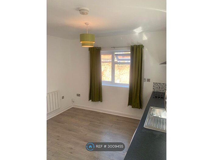 Studio To Rent In Cavendish Road, Leicester, LE2