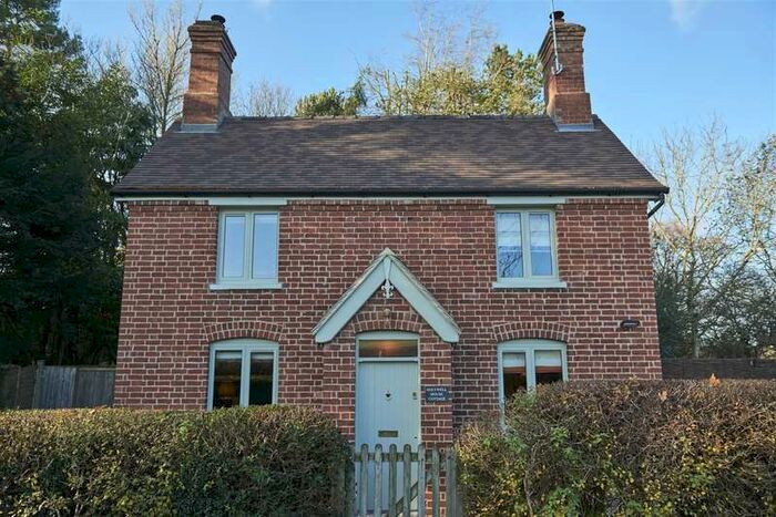 2 Bedroom Cottage To Rent In Holywell, Shrewley, Warwick, CV35