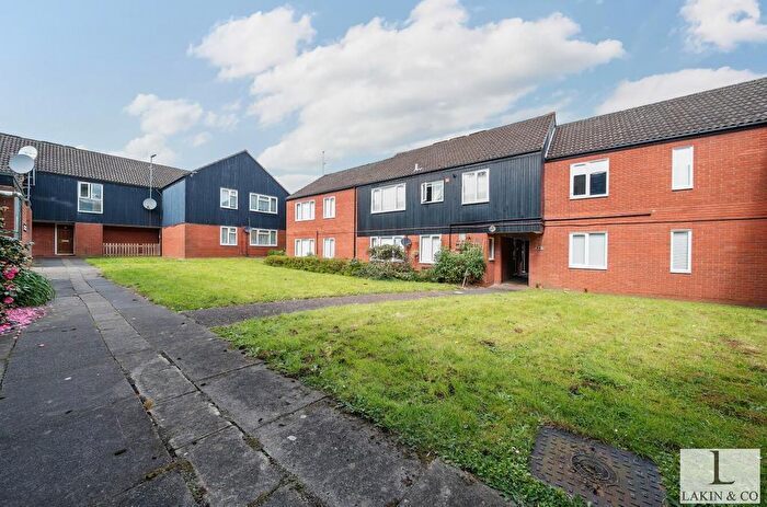 1 Bedroom Flat To Rent In Hetherington Way, Ickenham, Uxbridge, UB10