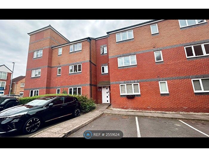2 Bedroom Flat To Rent In Peel Drive, Wilnecote, Tamworth, B77