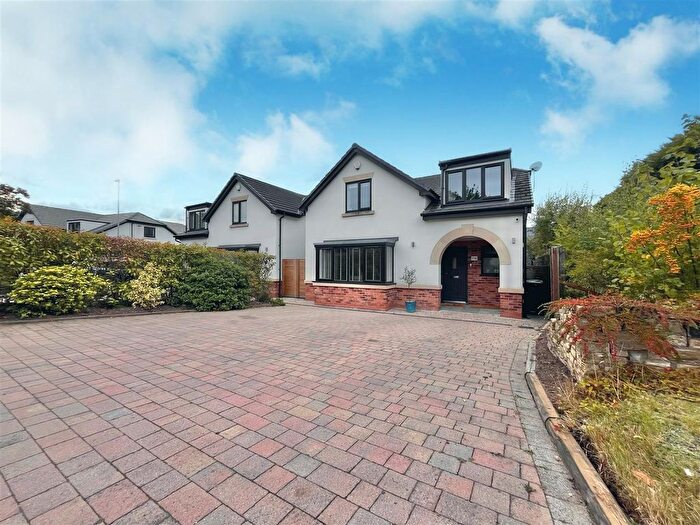 4 Bedroom Detached House For Sale In Gravel Lane, Wilmslow, SK9