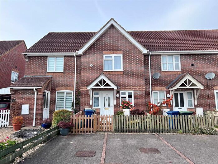 2 Bedroom Terraced House For Sale In Cherryfields, Gillingham, SP8