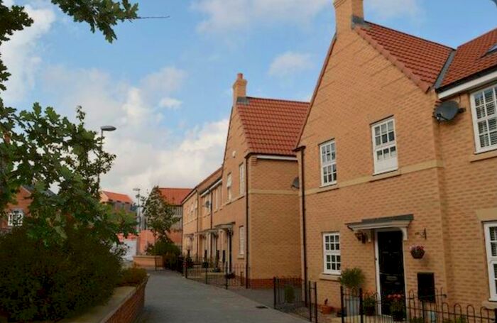 3 Bedroom Semi-Detached House To Rent In Dickinson Walk, Beverley, HU17