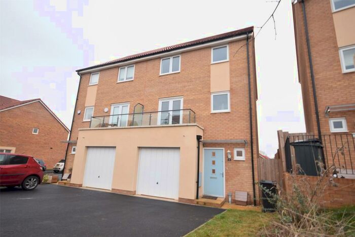 4 Bedroom Semi-Detached House To Rent In Newlands Lane, Emersons Green, Bristol, BS16
