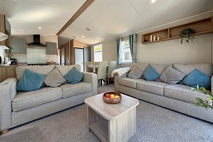 2 Bedroom Park Home For Sale In Tattershall Lakes Country Park – Lincolnshire, LN4