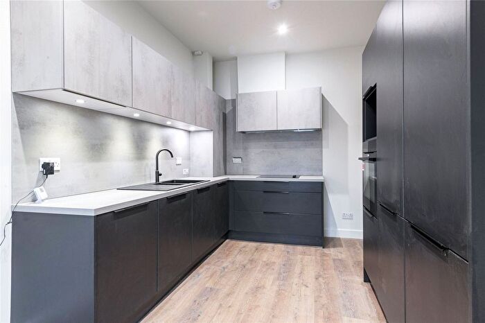 3 Bedroom Property To Rent In Northcote Road, London, SW11