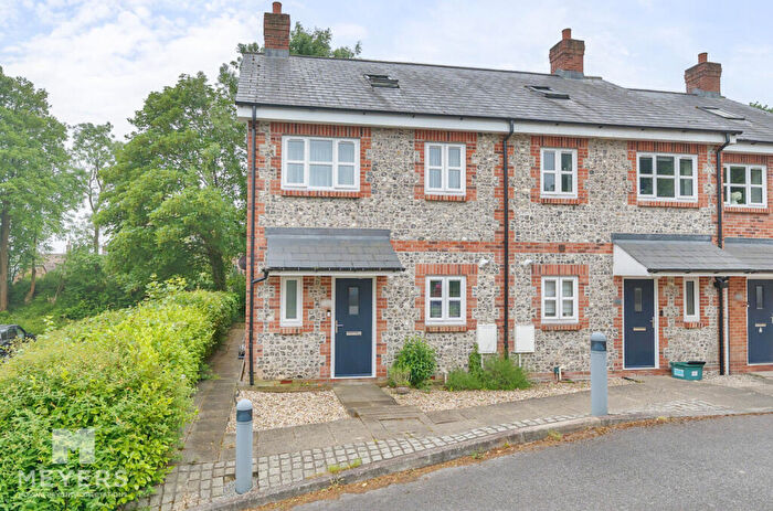 3 Bedroom End Of Terrace House For Sale In Dorchester Road, Stratton, DT2