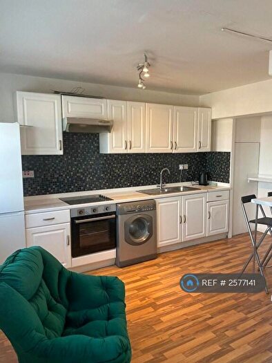 3 Bedroom Flat To Rent In Galton Tower, Birmingham, B1