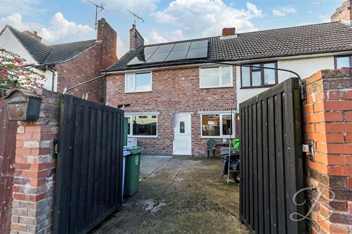 3 Bedroom End Of Terrace House For Sale In First Avenue, Rainworth, Mansfield, NG21