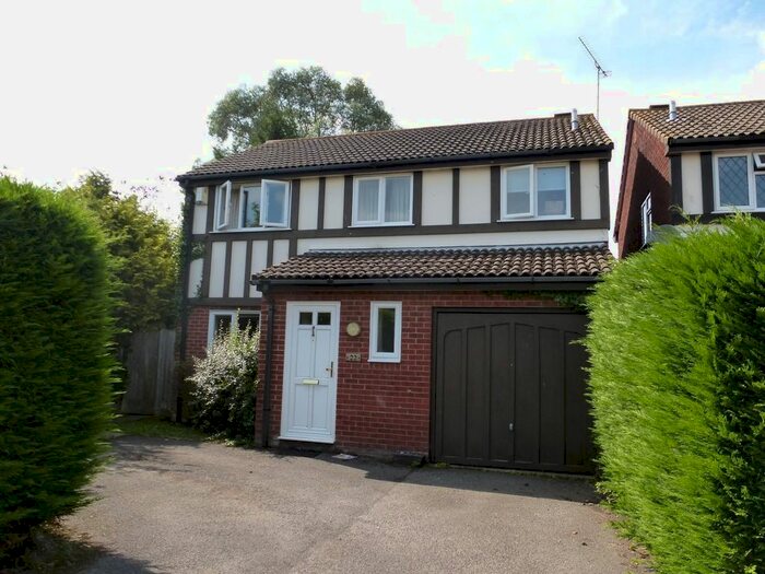 4 Bedroom Detached House To Rent In Swan Mead, Hightown, Ringwood, BH24