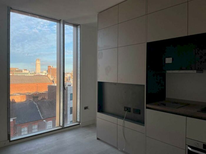 Studio To Rent In George Street, Luton, Bedfordshire, LU1