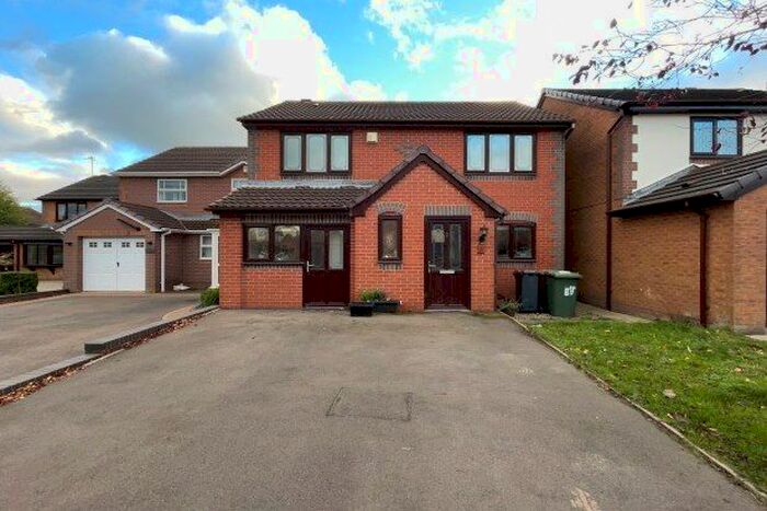 4 Bedroom Property To Rent In Linley Close, Walsall WS9