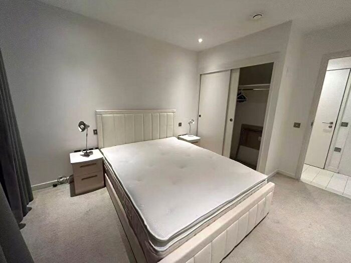 1 Bedroom Flat To Rent In Walworth Road, London, SE1