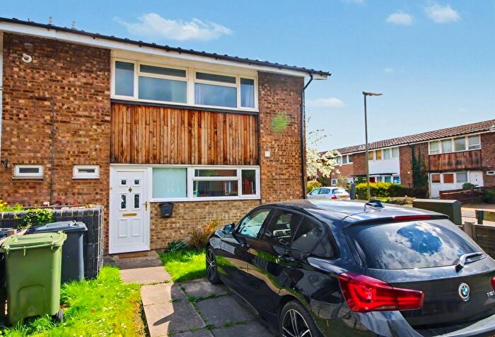 3 Bedroom Property To Rent In Grange Road, Guildford, GU2