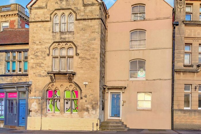 1 Bedroom Flat To Rent In Hill Street, Trowbridge BA14