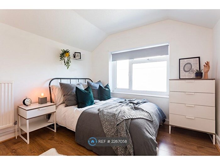 5 Bedroom Terraced House To Rent In Victoria Terrace, Swansea, SA1