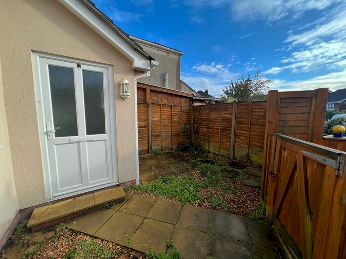 1 Bedroom Flat To Rent In No Deposit Option, Church Road, Woolston, Southampton, SO19