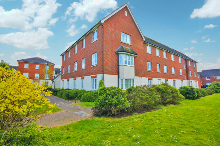 2 Bedroom Apartment To Rent In Baden Powell Close, CM2