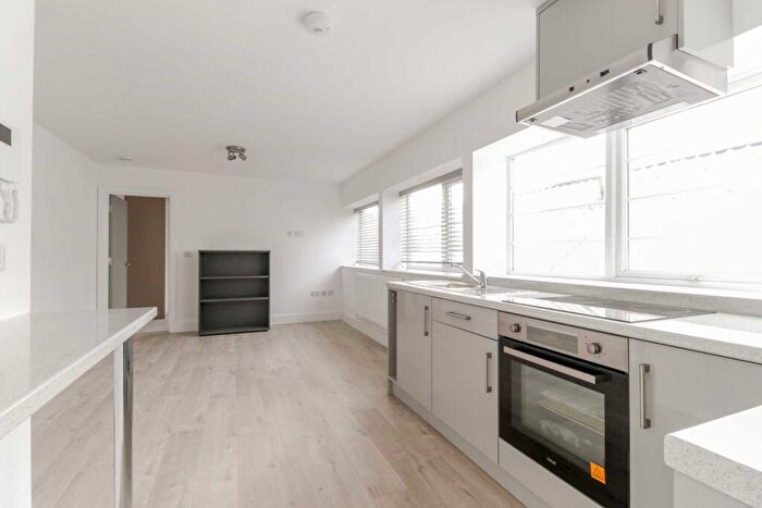 1 Bedroom Apartment To Rent In Bridge Road East, Welwyn Garden City, AL7