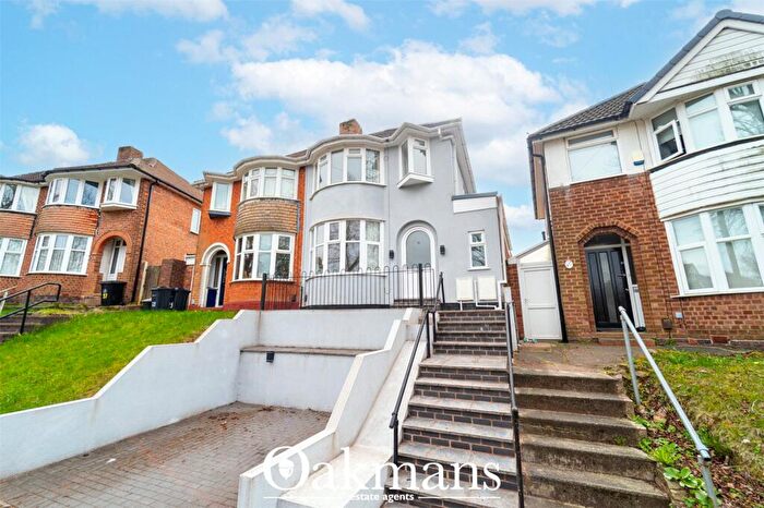 3 Bedroom Semi Detached House For Sale In Falconhurst Road, Birmingham, West Midlands, B29