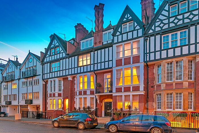 7 Bedroom Terraced House To Rent In Herbert Crescent, Knightsbridge, SW1X