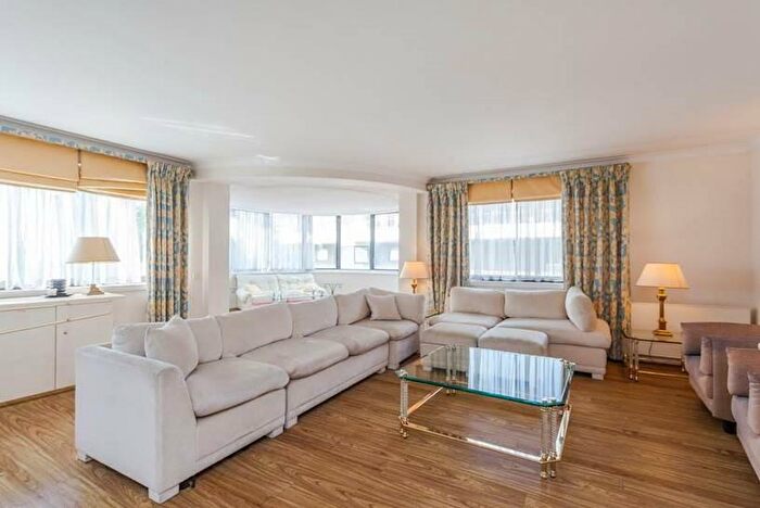 3 Bedroom Apartment To Rent In Queens Terrace, NW8