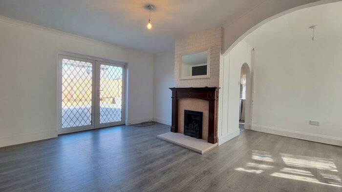 3 Bedroom House To Rent In Stevenson Road, Tamworth, B79