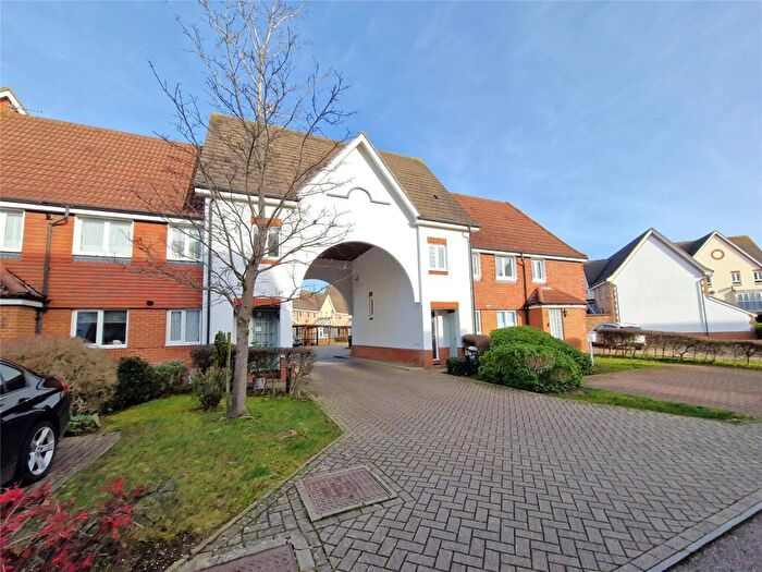 2 Bedroom Maisonette To Rent In Hartigan Place, Woodley, Reading, Berkshire, RG5