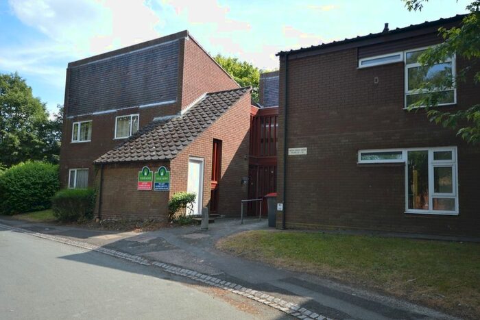 2 Bedroom Flat To Rent In Withywood Drive, Telford, Shropshire, TF3