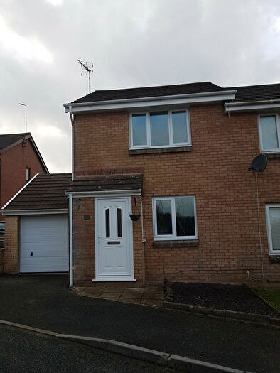 2 Bedroom Semi-Detached House To Rent In Tlysfan, Fishguard, SA65