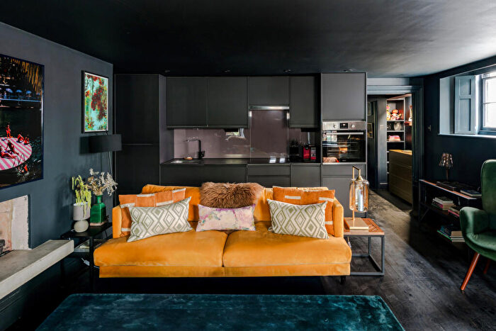 1 Bedroom Apartment For Sale In Mare Street, London, E8