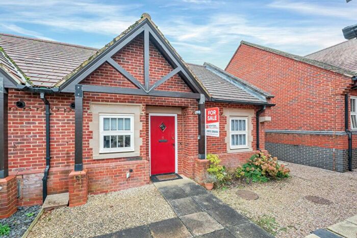 1 Bedroom Bungalow For Sale In Huntsmans Drive, Oakham, LE15