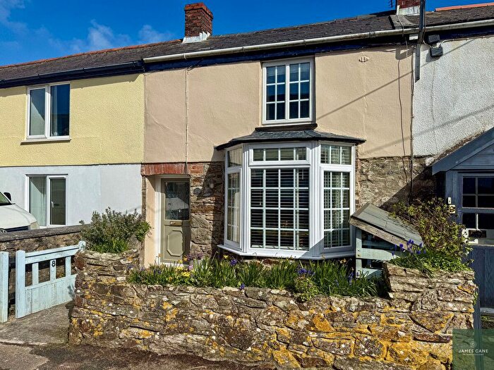 2 Bedroom Cottage For Sale In Halt Road, St Newlyn East, TR8