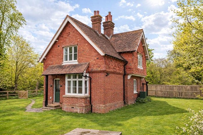 3 Bedroom Detached House To Rent In Hatchlands Park East Clandon, GU4