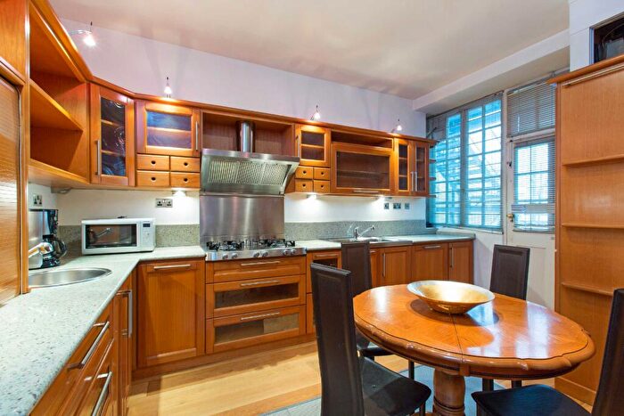 2 Bedroom Apartment To Rent In Hanover House, St Johns Wood High Street, St Johns Wood, London, NW8