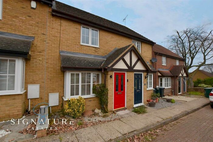 2 Bedroom Terraced House To Rent In Redwing Grove, Abbots Langley, WD5