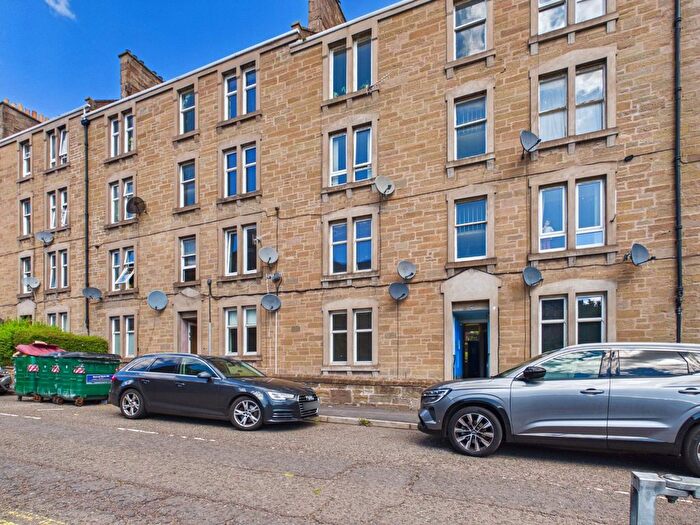 2 Bedroom Flat To Rent In Milnbank Road, West End, Dundee, DD1