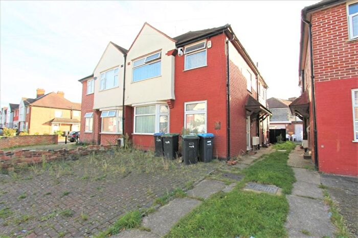 2 Bedroom Flat To Rent In Sandhurst Road, London, N9