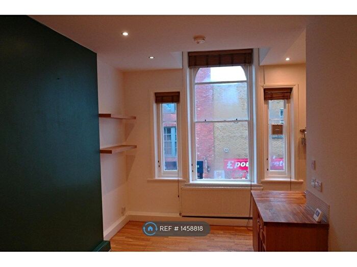 2 Bedroom Flat To Rent In Westow Hill, London, SE19