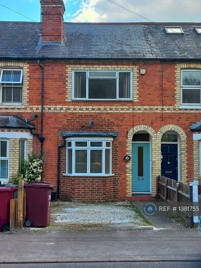 2 Bedroom Terraced House To Rent In Hemdean Road, Caversham, Reading, RG4